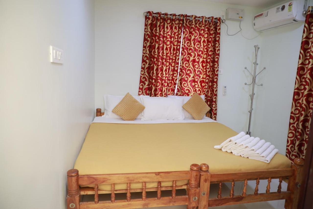 Pavithram Residency Bed & Breakfast Kollam Exterior foto